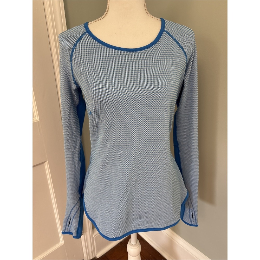 Lululemon Womens Reversible Top Blue Striped Long Sleeve Thumbholes Medium Shirt